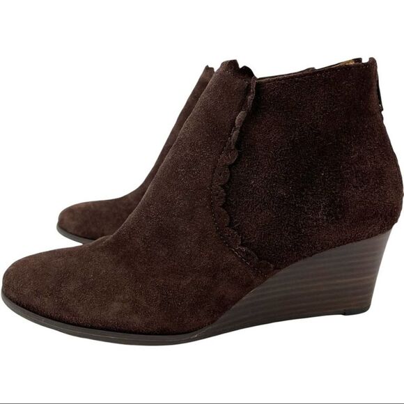 Jack Rogers Wedge Ankle Bootie Emery Dark Espresso Scalloped Trim Suede Size 6 - Picture 6 of 15